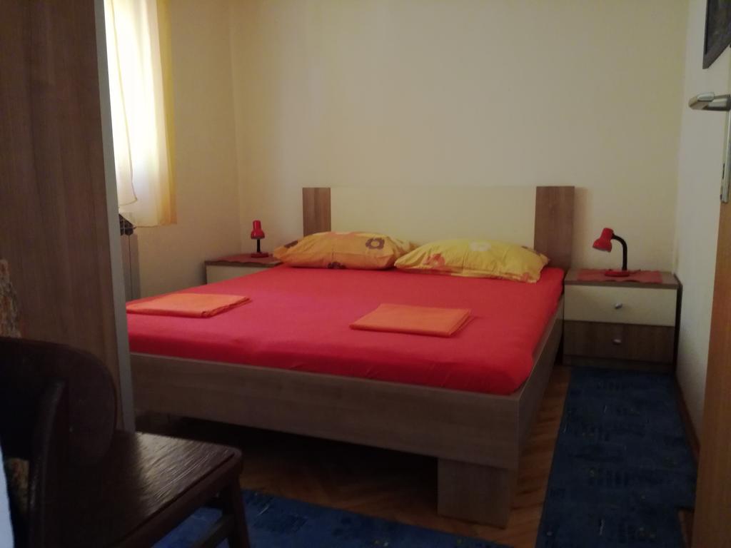 Apartments Dragan Τρογκίρ Εξωτερικό φωτογραφία